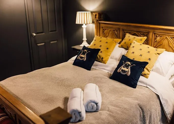 Hullidays》Old Town Luxury Cavern